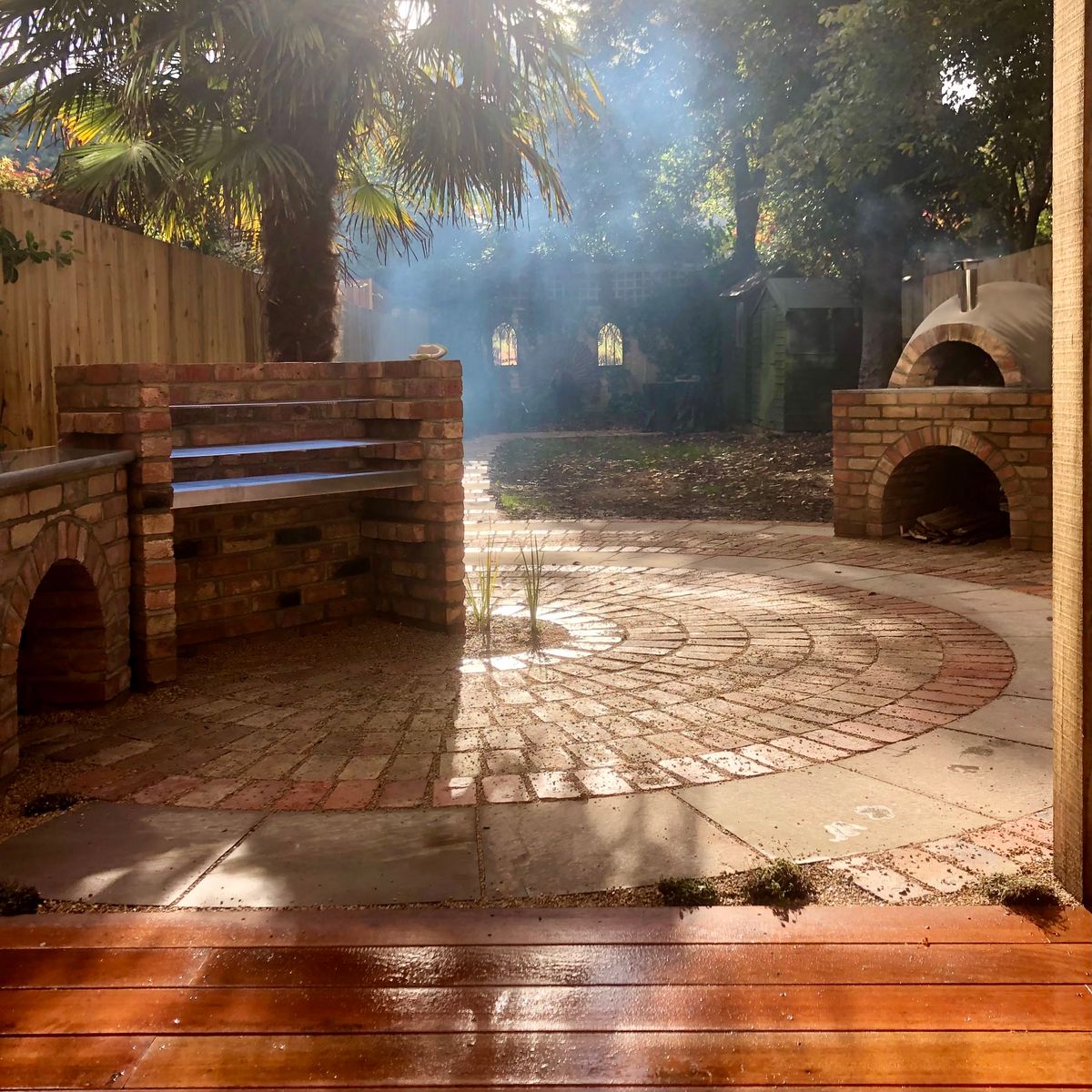 Cooking and Dining with Outdoor Wood Fired Pizza Oven