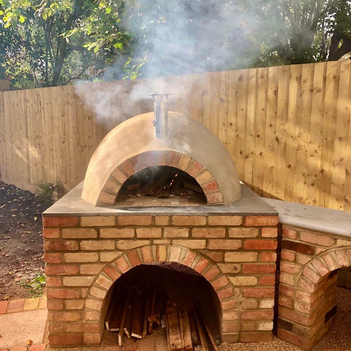 Outdoor Wood Fired Pizza Oven